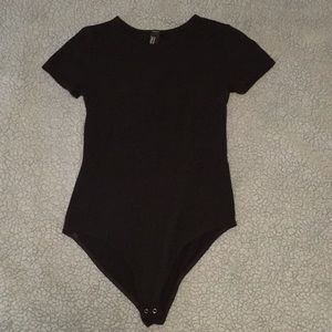 Black short sleeve bodysuit